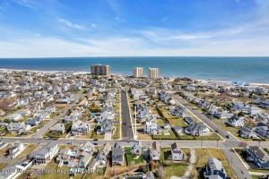 featured image of 34 Riverdale Ave