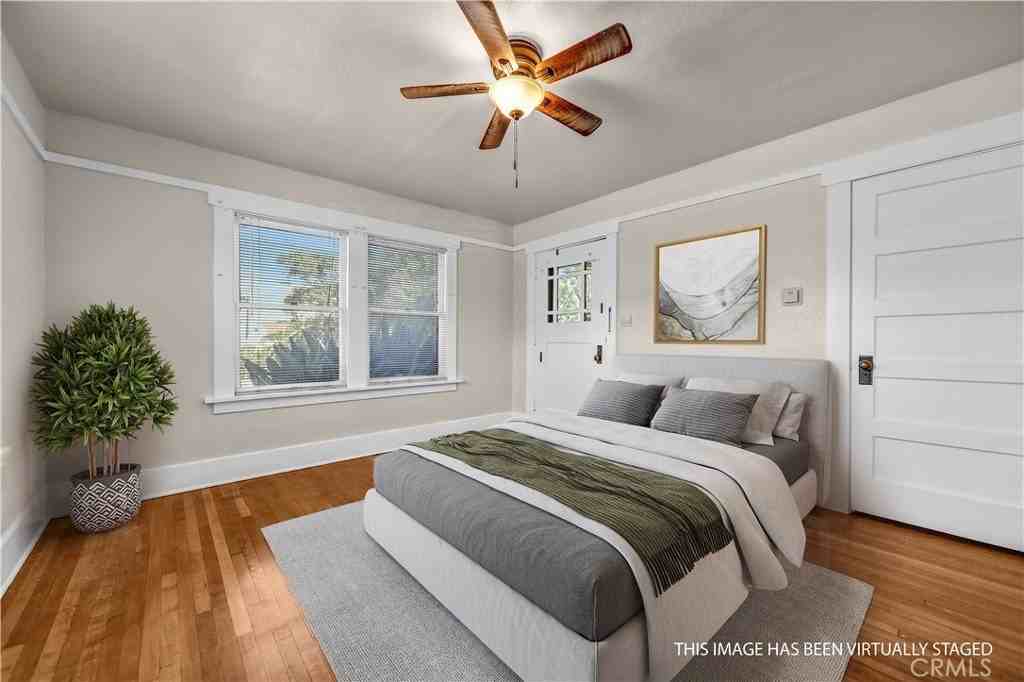 73 S Michigan Ave - Photo 4 of 17