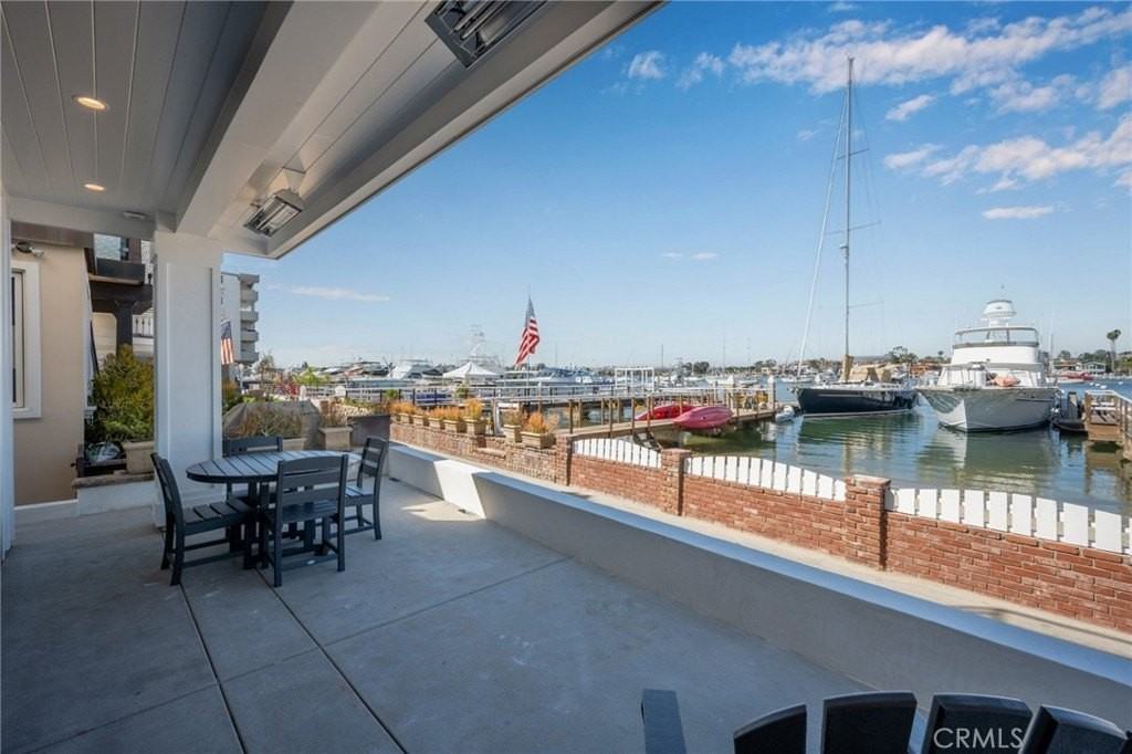 413 E Edgewater Ave - Photo 7 of 50