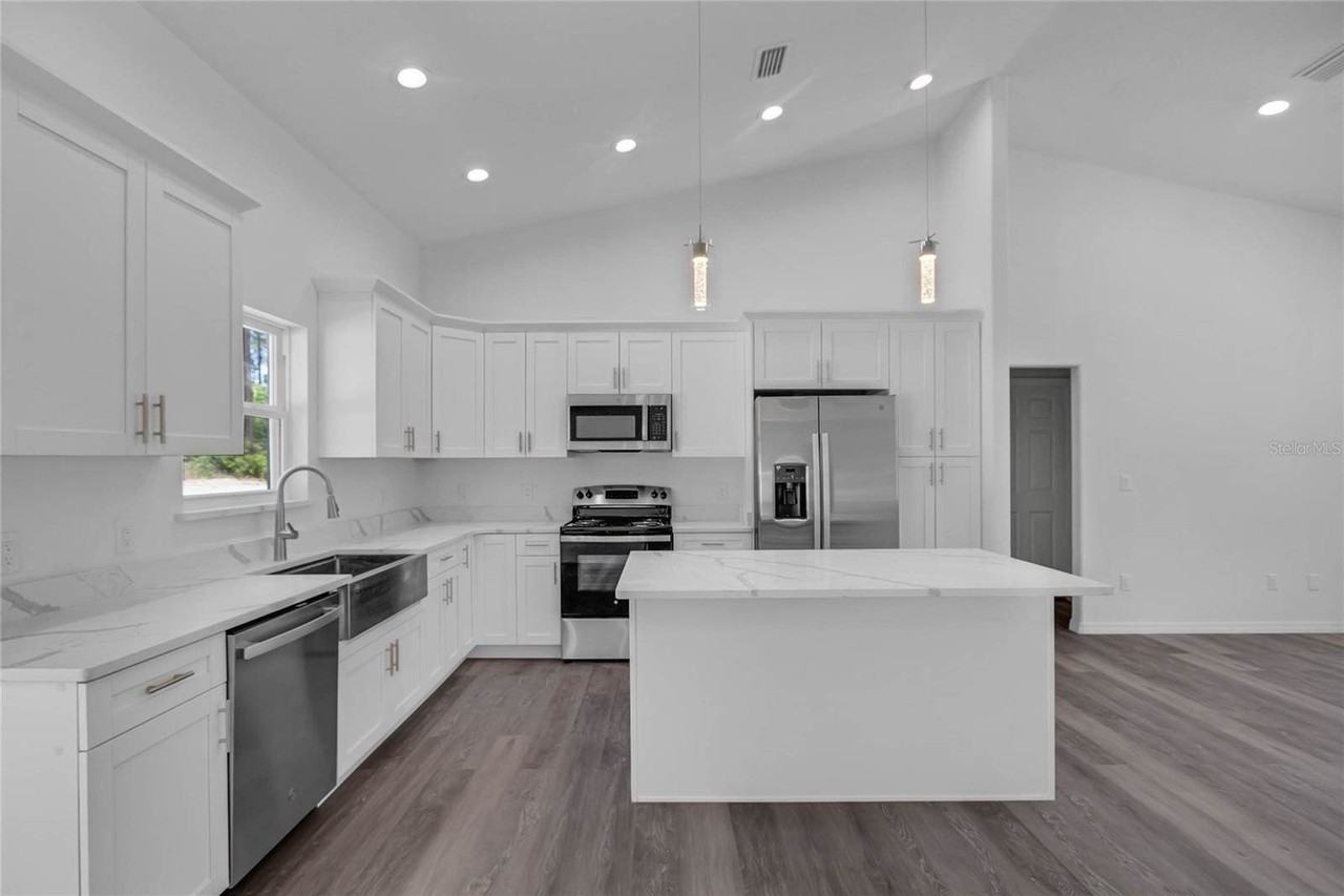 13757 Sw 81st Cir - Photo 5 of 16