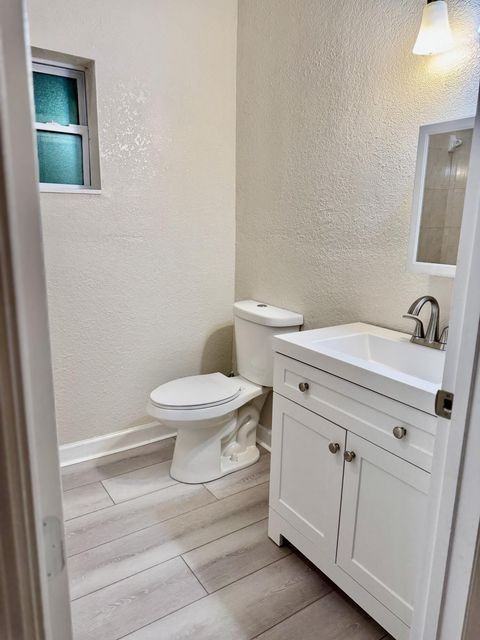 1040 17th Street - Photo 5 of 5