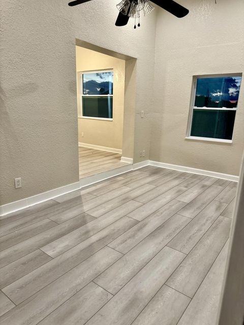 1040 17th Street - Photo 4 of 5