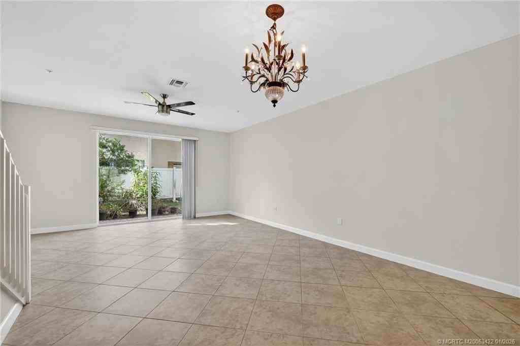 9504 Sw Otter Ln - Photo 7 of 40