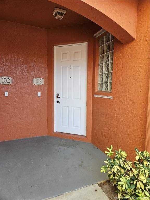 44 Se Sedona Cir #103 - Photo 3 of 22