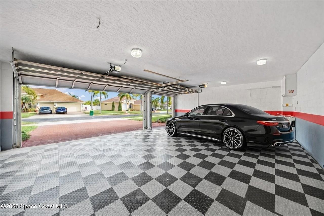 4581 Chardonnay Dr - Photo 3 of 50