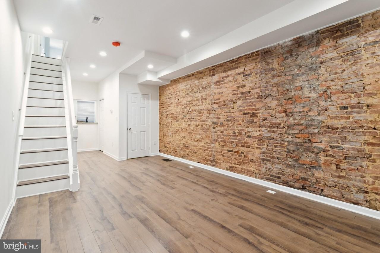 912 N Milton Ave - Photo 4 of 41