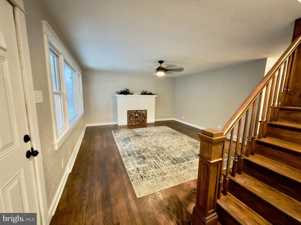 1819 Walnut Bottom Rd - Photo 2 of 7