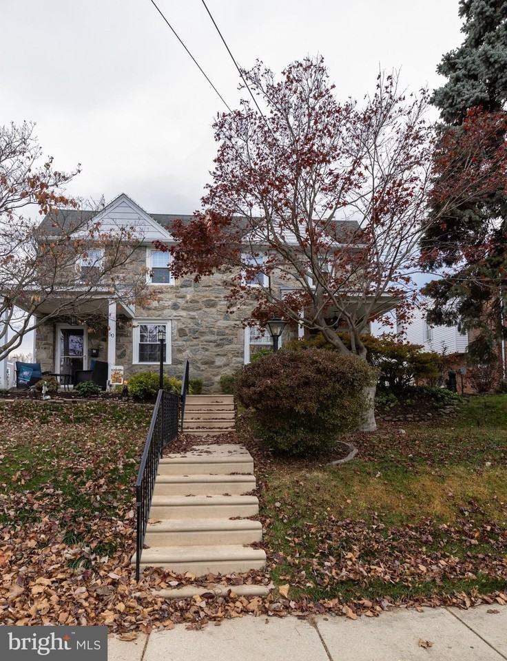 52 Woodbine Rd - Photo 2 of 38