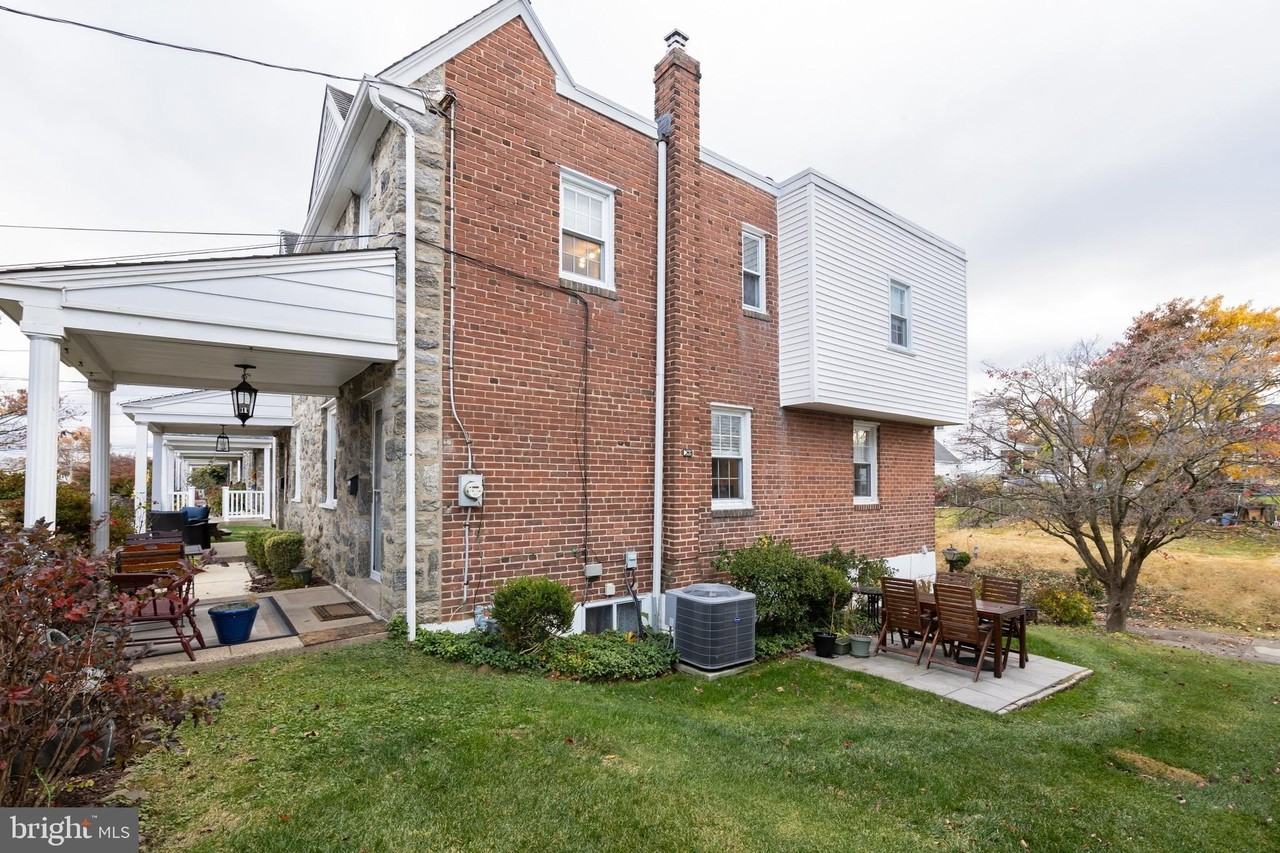 52 Woodbine Rd - Photo 7 of 38