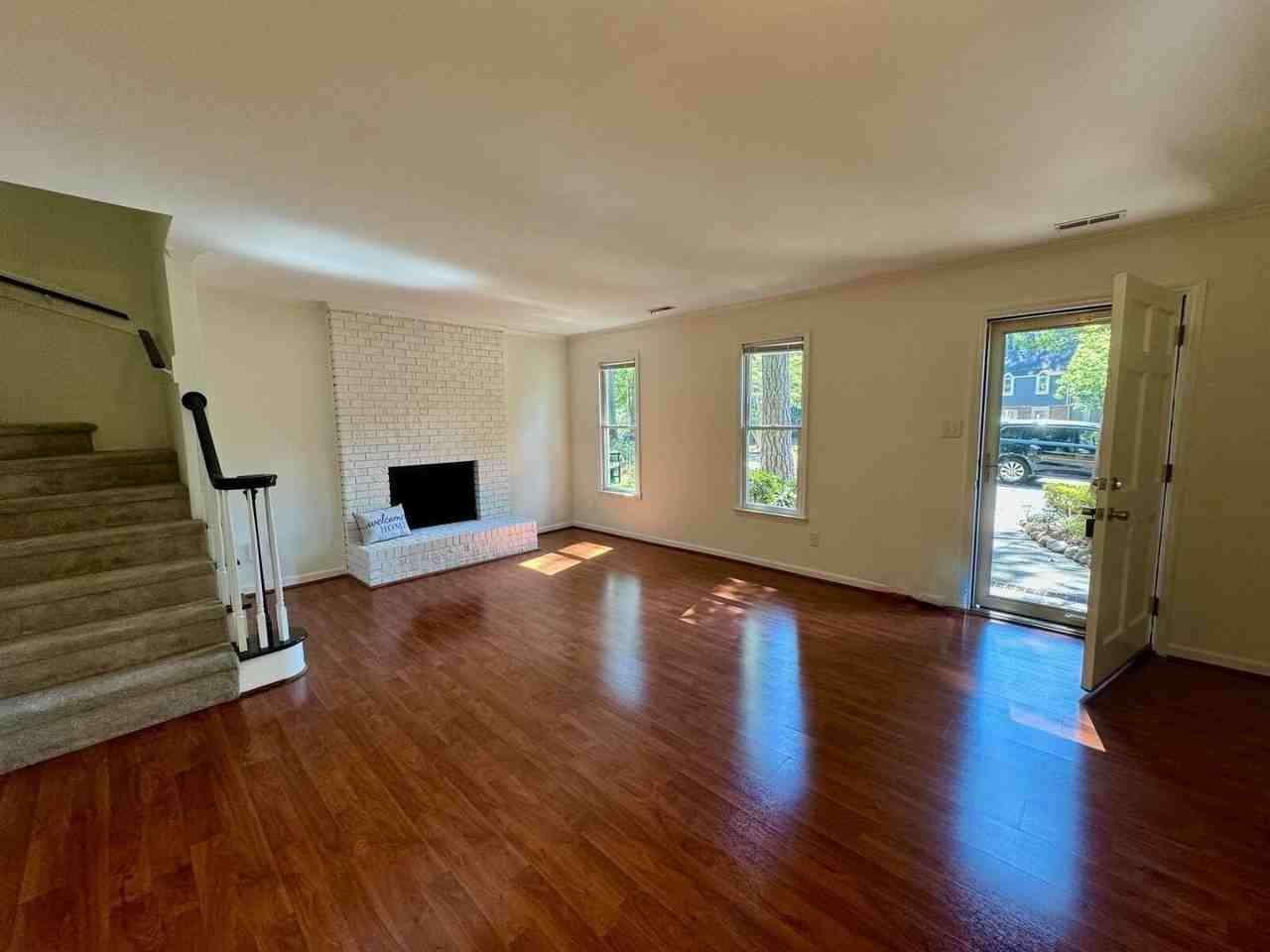 5509 Hamstead Xing - Photo 3 of 21