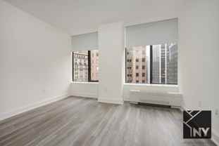 Hanover Sq #14M - Photo 1 of 1