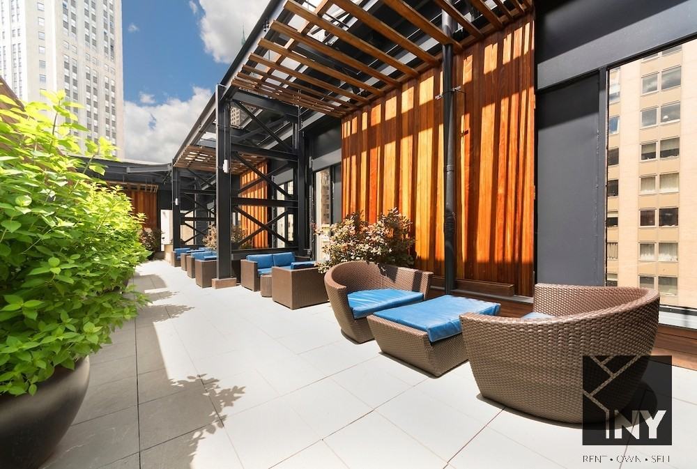 Hanover Sq #14M - Photo 7 of 10