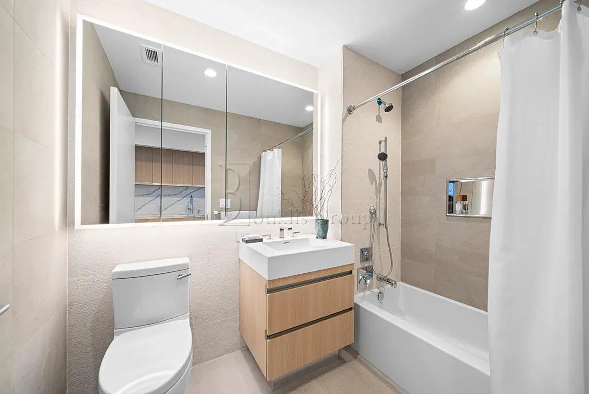 1 West St #1745 - Photo 5 of 6