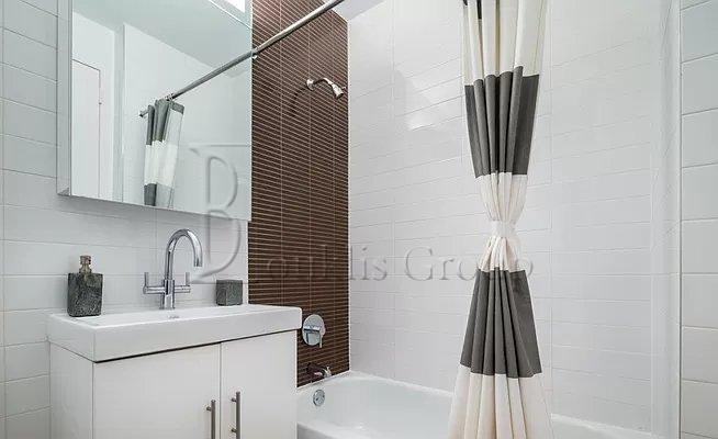 Exchange Pl #18-07 - Photo 5 of 6