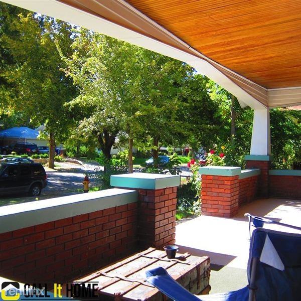 Wilson Ave Triplex - Photo 3 of 4