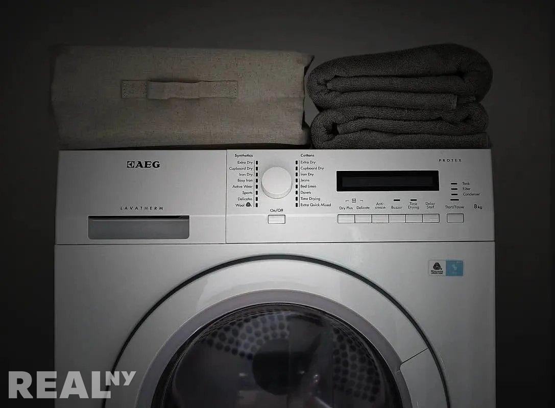 E Houston St #12C - Photo 4 of 9