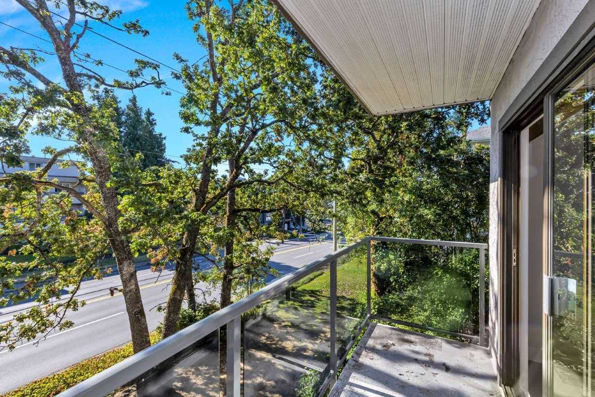 Don Quadra Apartments - Photo 7 of 22