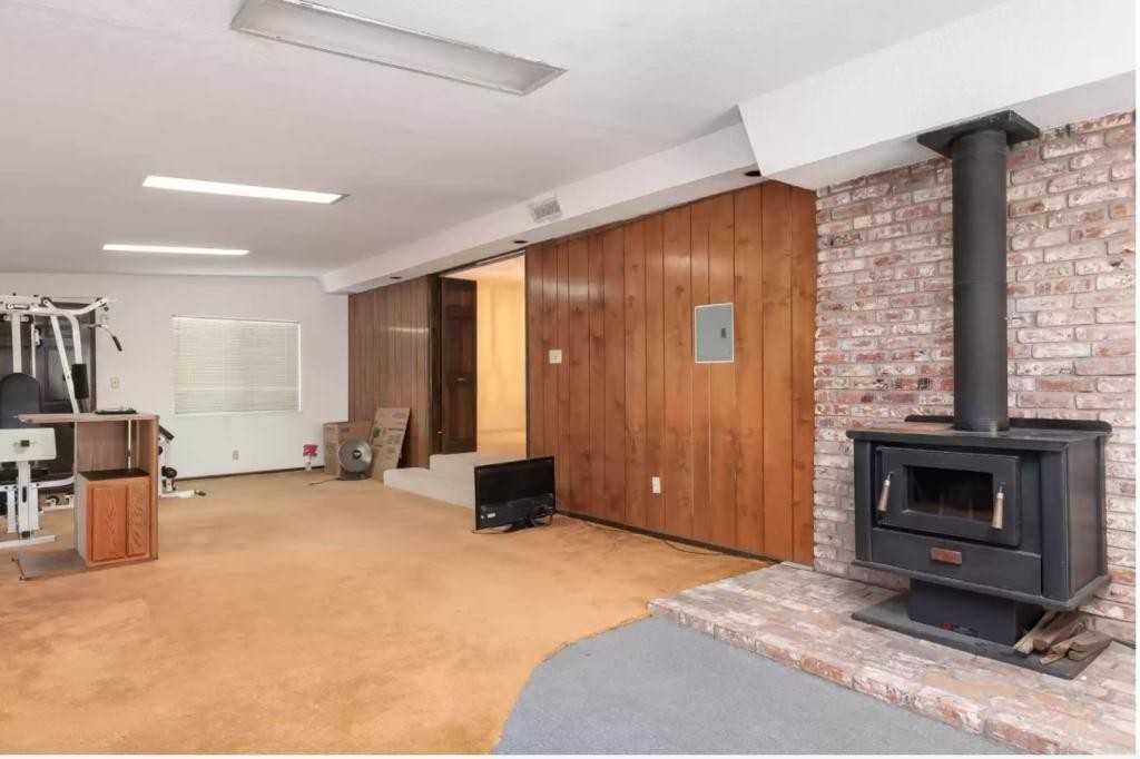 45523 Lostwood Ave - Photo 5 of 15