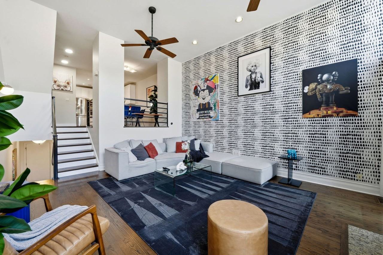 657 N Carpenter St #1381285P - Photo 5 of 50