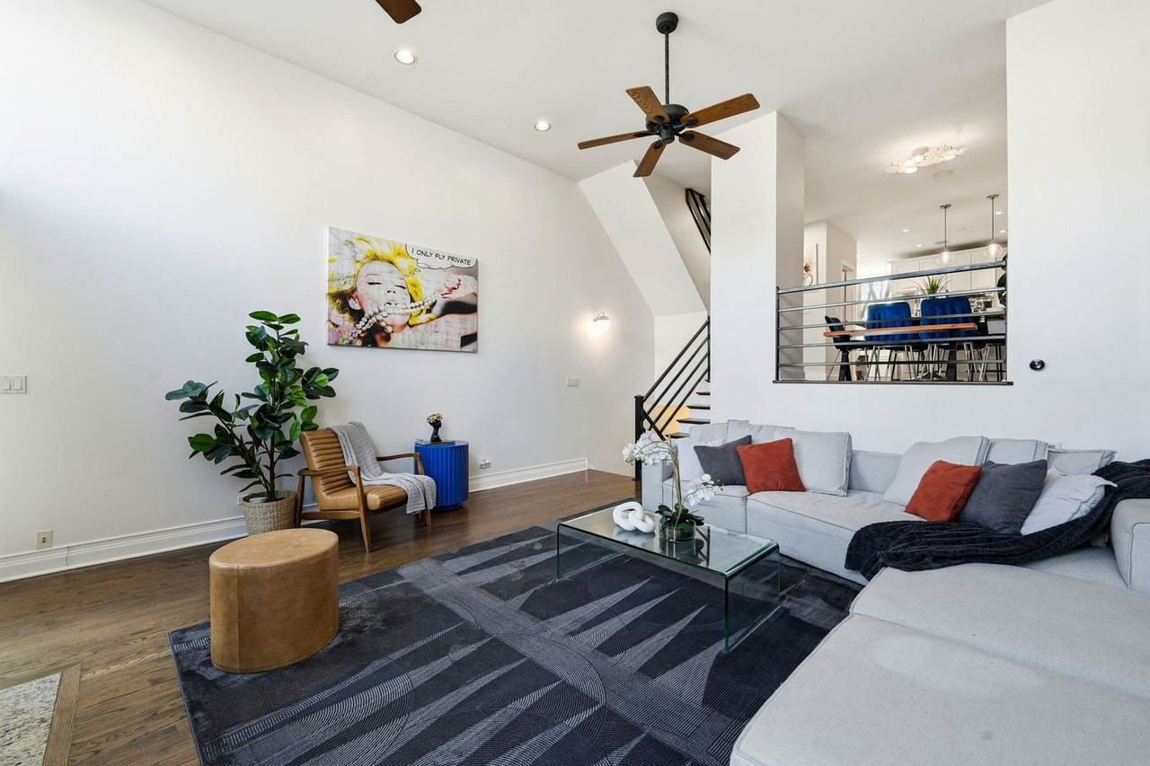 657 N Carpenter St #1381285P - Photo 7 of 50