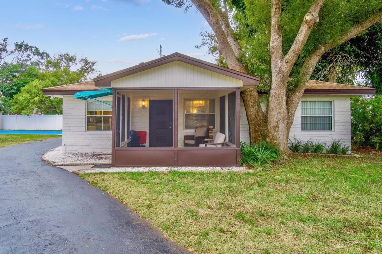 10546 53rd Ave N #1381347P - Photo 3 of 27