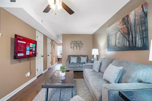 284 Raleigh Dr - Photo 1 of 1