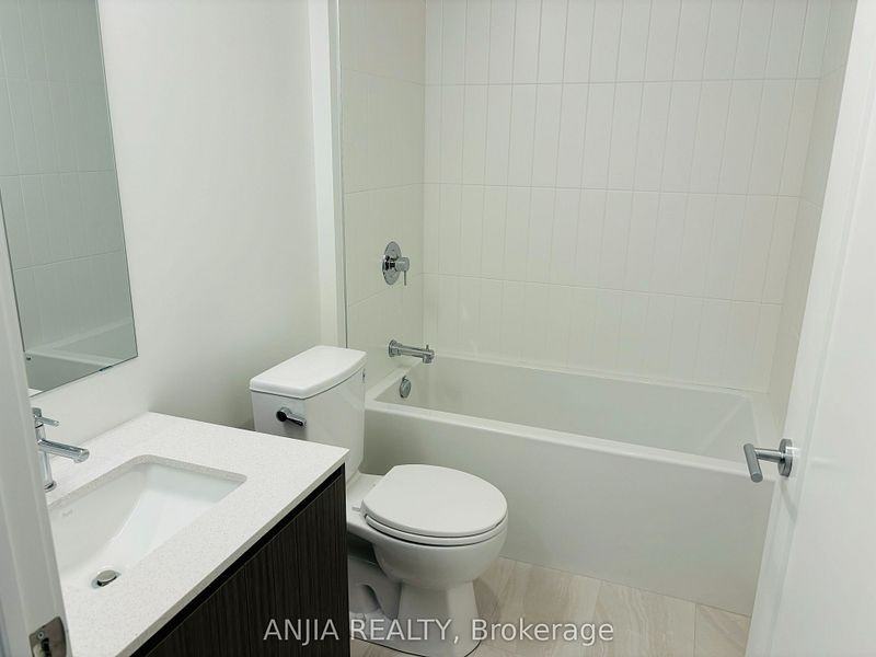 801 The Queensway #607 - Photo 6 of 7