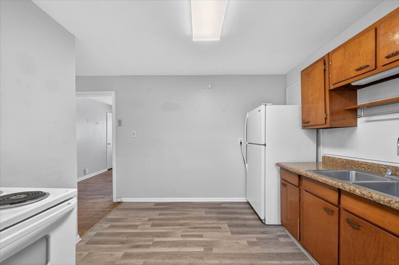 2301 2301 Perkins Ave -  3101 Wade S - 2301 Perkins Ave - Photo 6 of 12