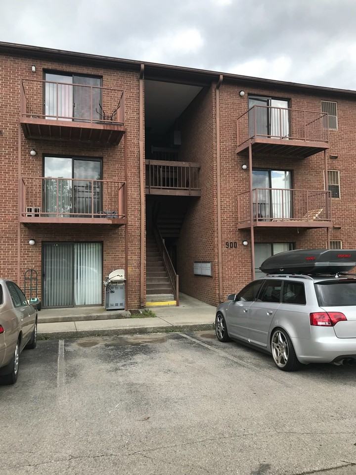 900 Progress St Nw Apt J - Photo 3 of 5