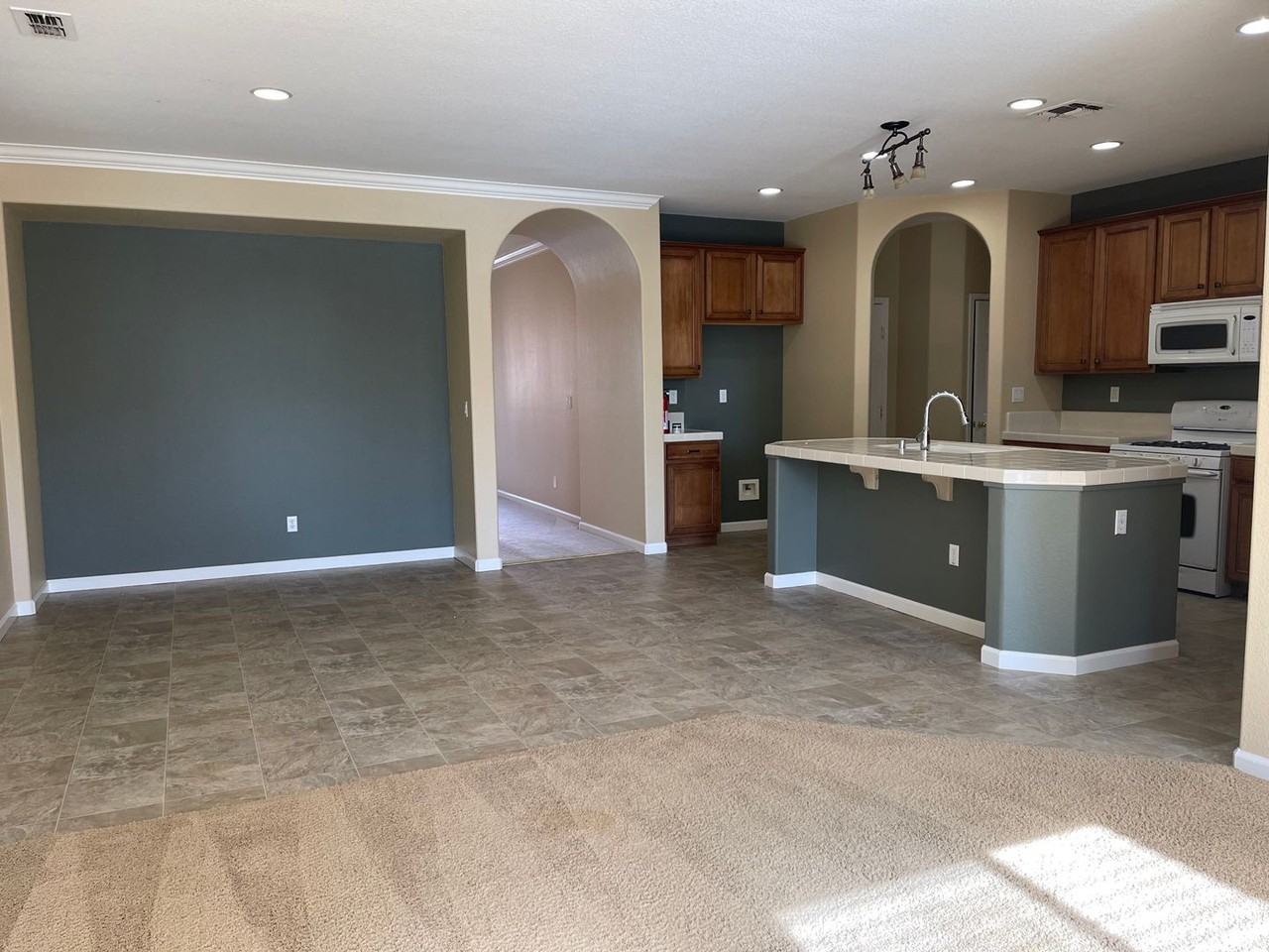 4430 Niobe Cir - Photo 4 of 15