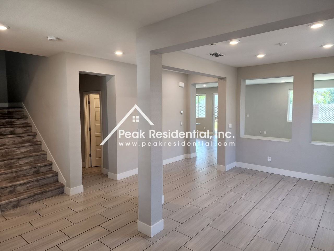 9936 Lorae Way - Photo 4 of 43