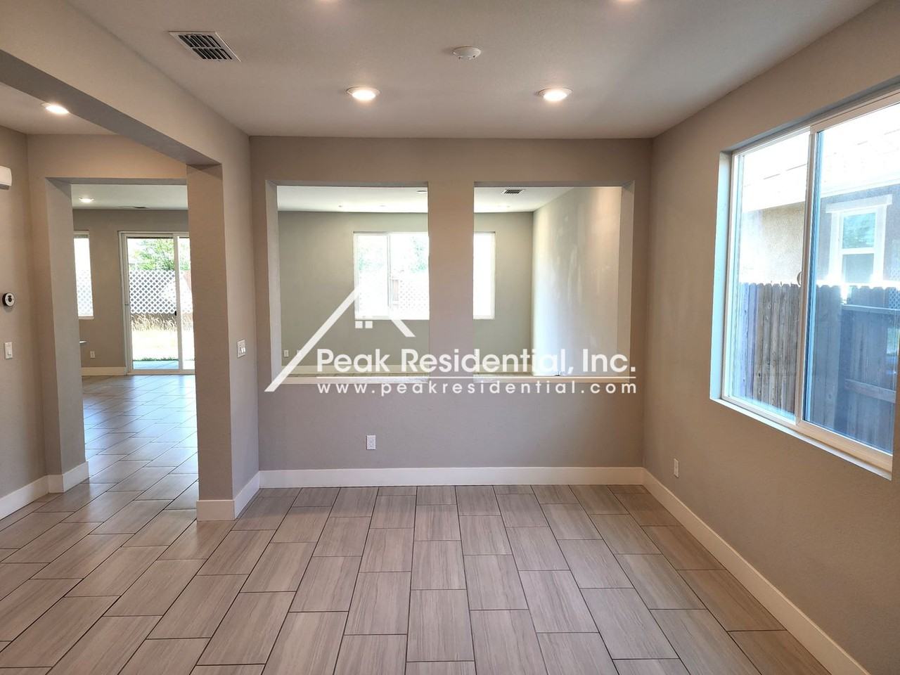 9936 Lorae Way - Photo 5 of 43