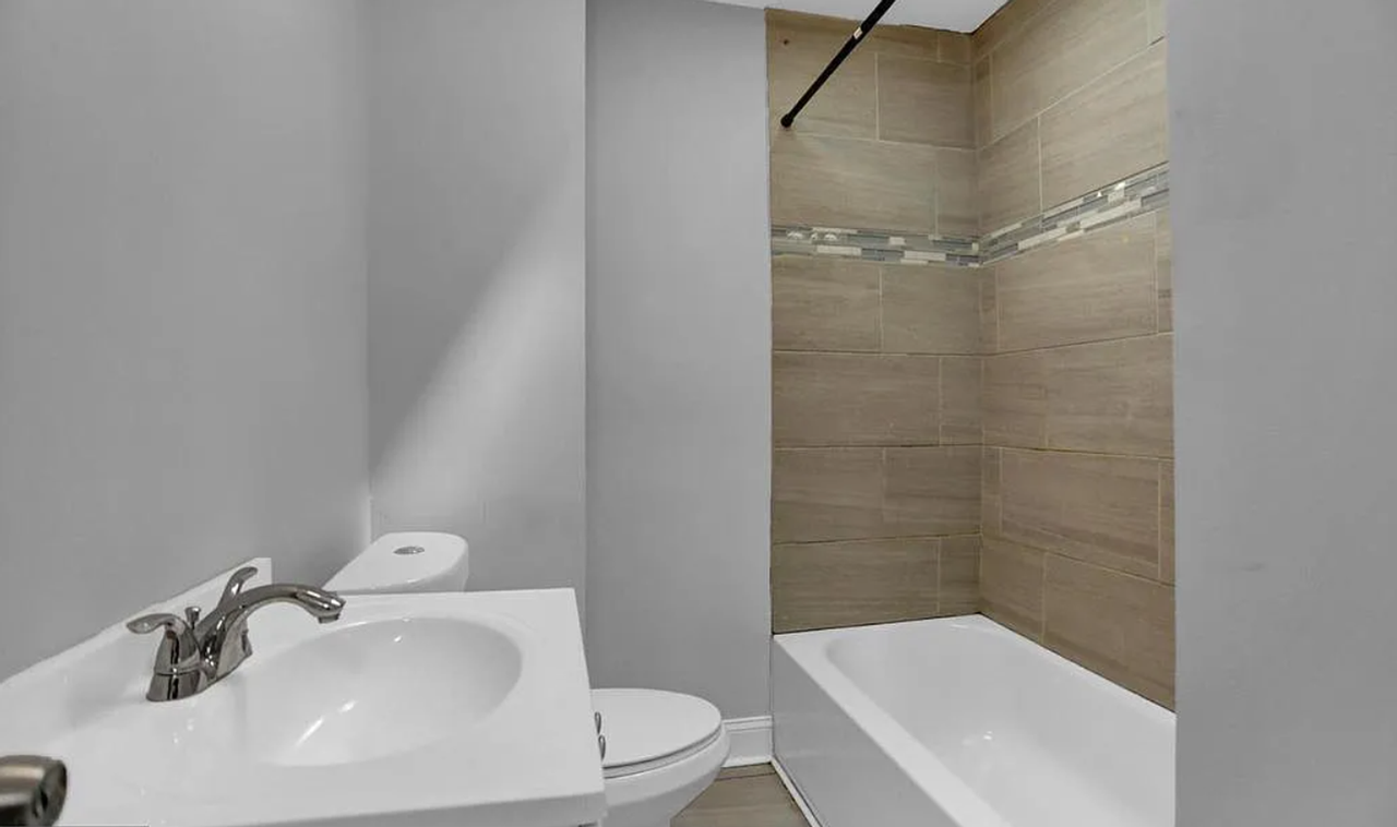 1510 N Luzerne Ave - Photo 6 of 10