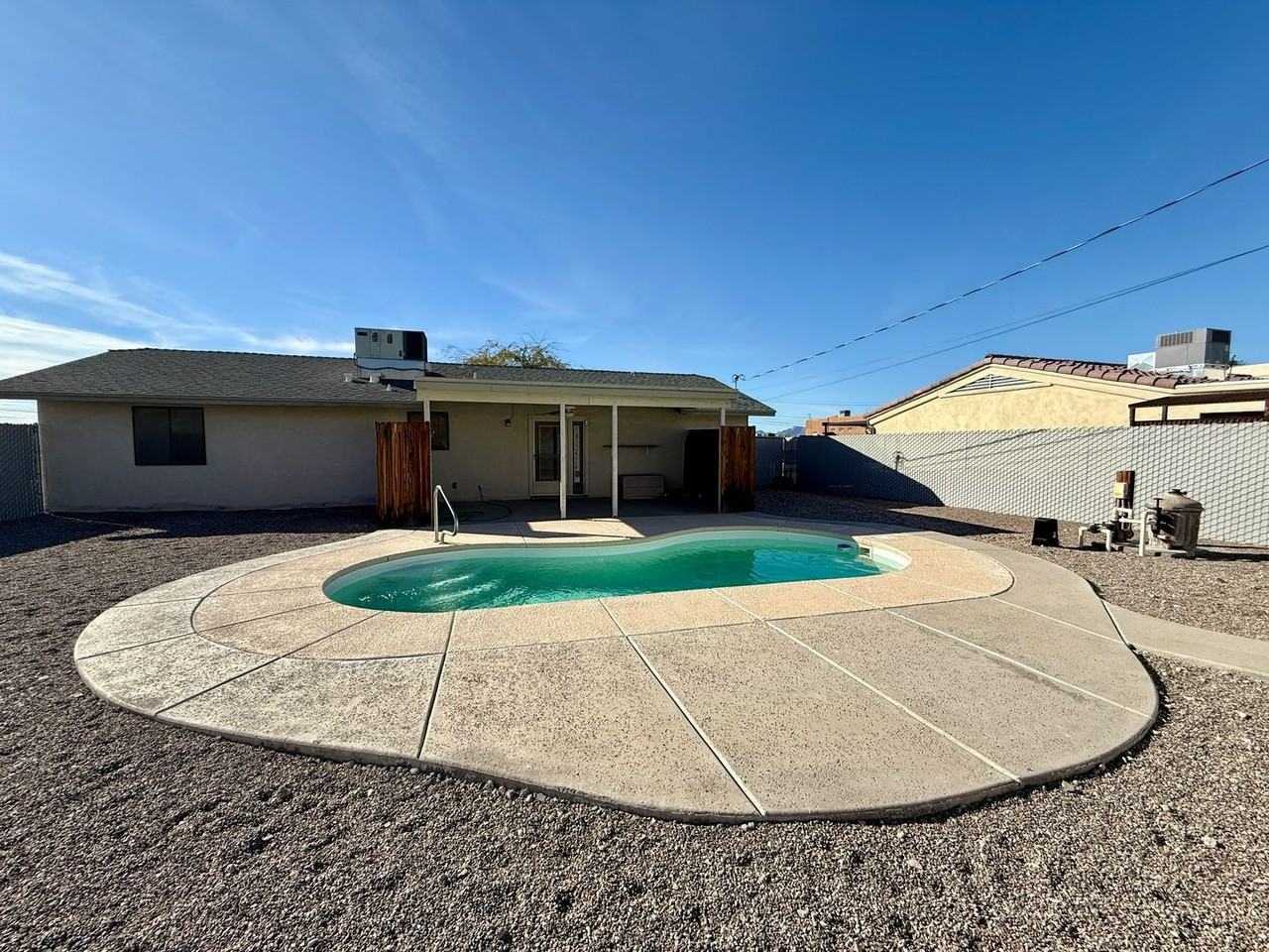 150 El Rio Dr - Photo 2 of 17