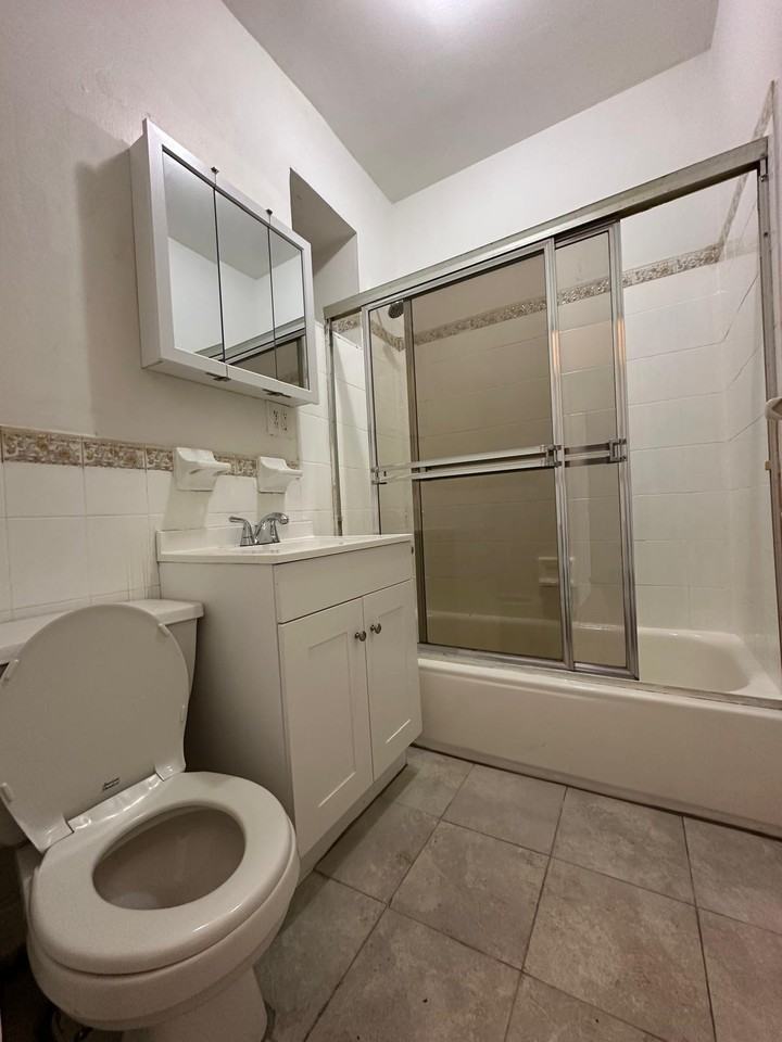 293 Saratoga Avenue #1 - Photo 7 of 9