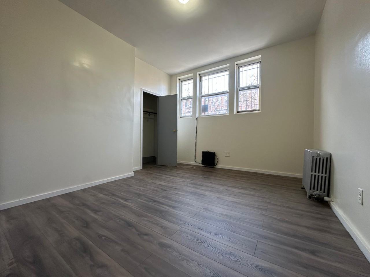 293 Saratoga Avenue #1 - Photo 5 of 9