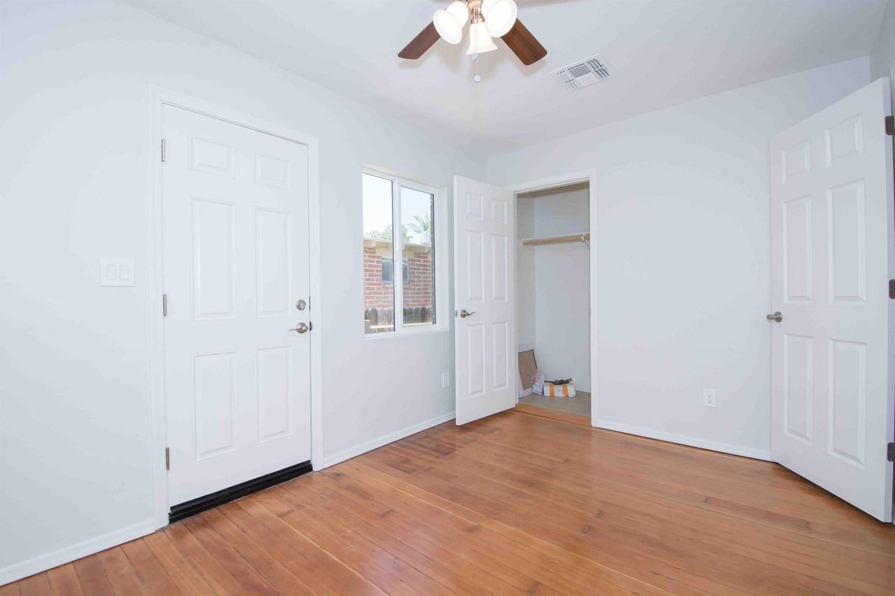 1203 E Mabel St - Photo 6 of 9