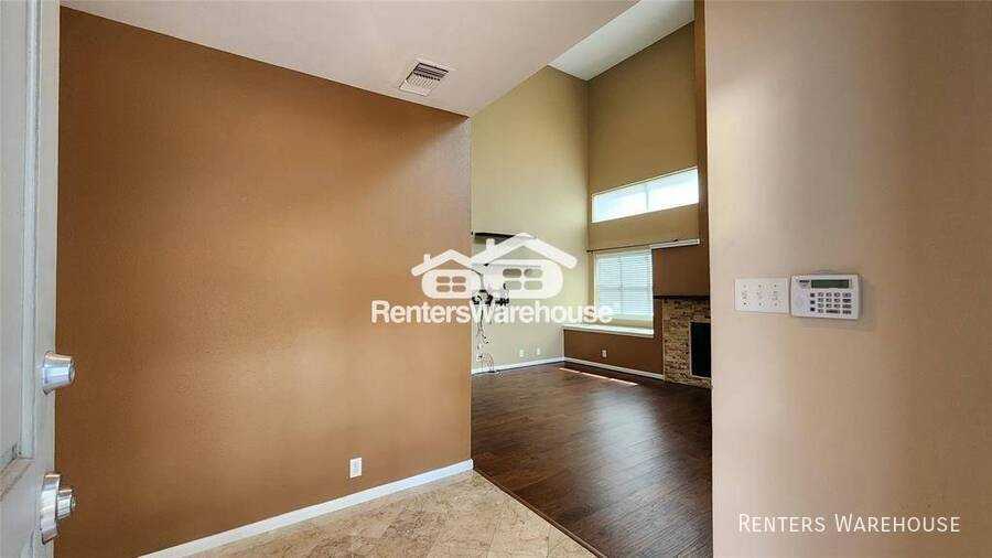 2616 Bering Dr - Photo 2 of 20
