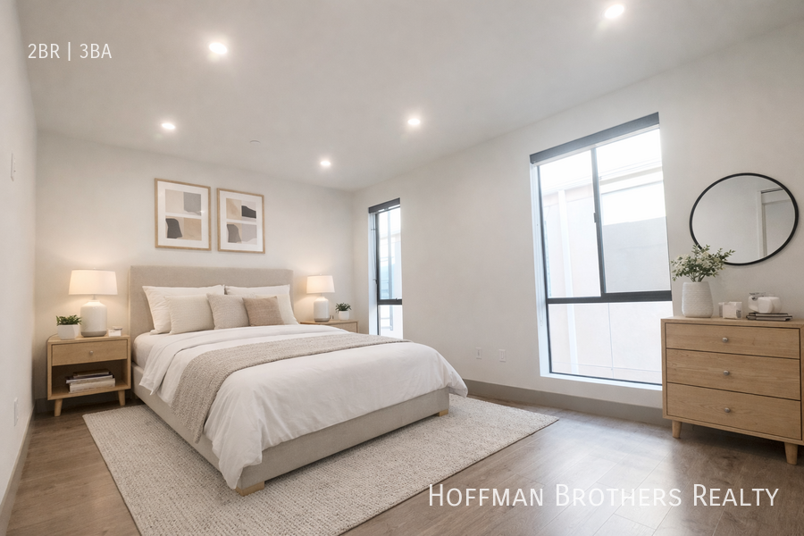 115 S St Andrews Pl #5 - Photo 3 of 8