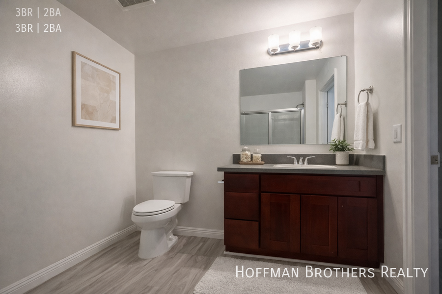 6829 Simpson Ave #1 - Photo 3 of 6