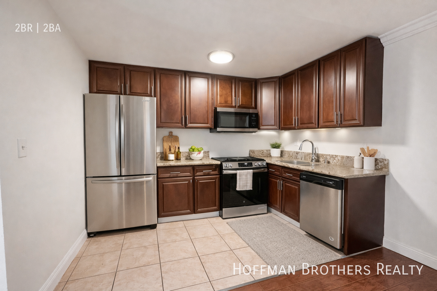 6025 Whitsett Ave #12 - Photo 2 of 8