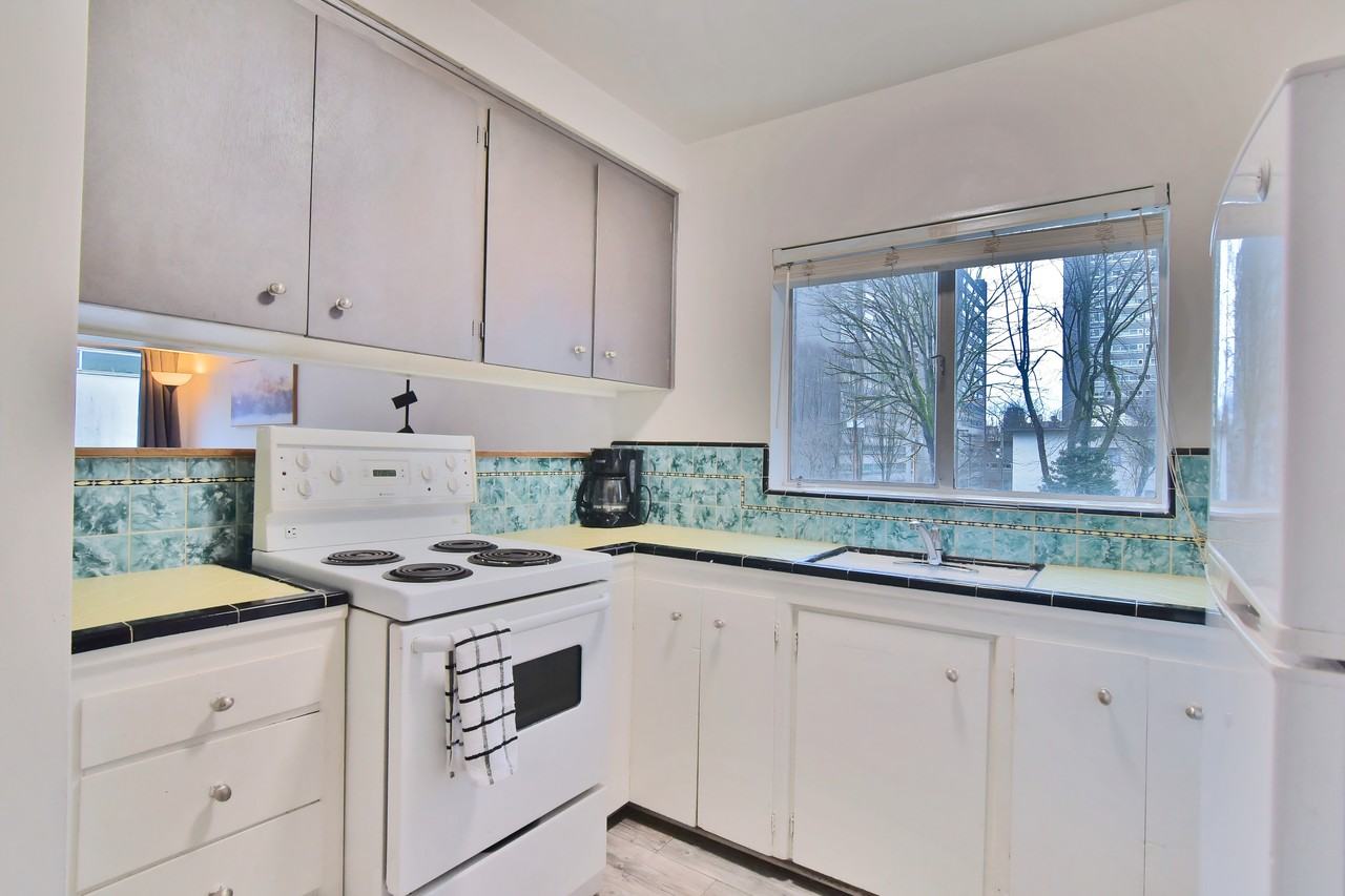 1540 Haro Street #105 - Photo 7 of 18