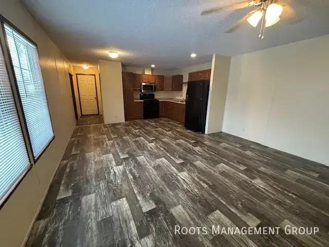 4 Birch Crest Dr #4 - Photo 4 of 17