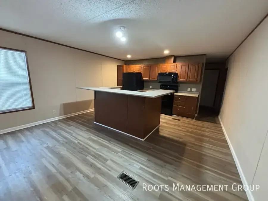 11 Birch Crest Dr #11 - Photo 3 of 14