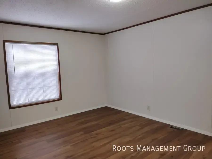 15 Birch Crest Dr #15 - Photo 4 of 11