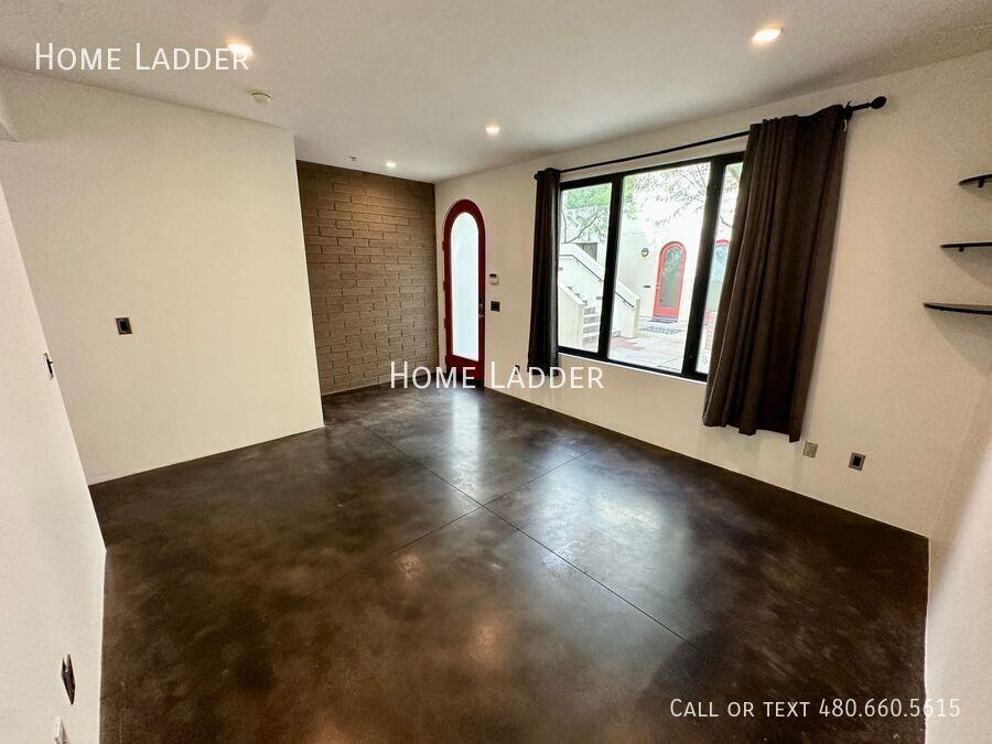 620 N 4th Ave #10 - Photo 3 of 17