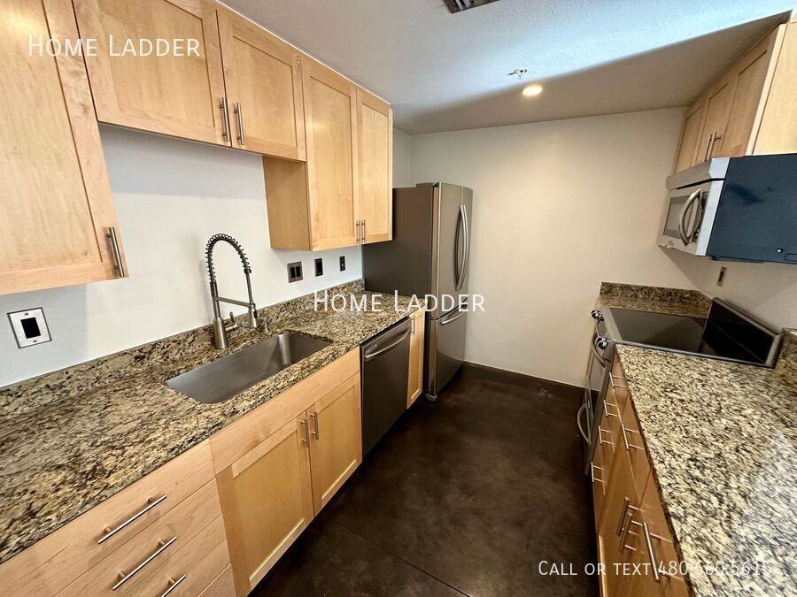 620 N 4th Ave #10 - Photo 4 of 17