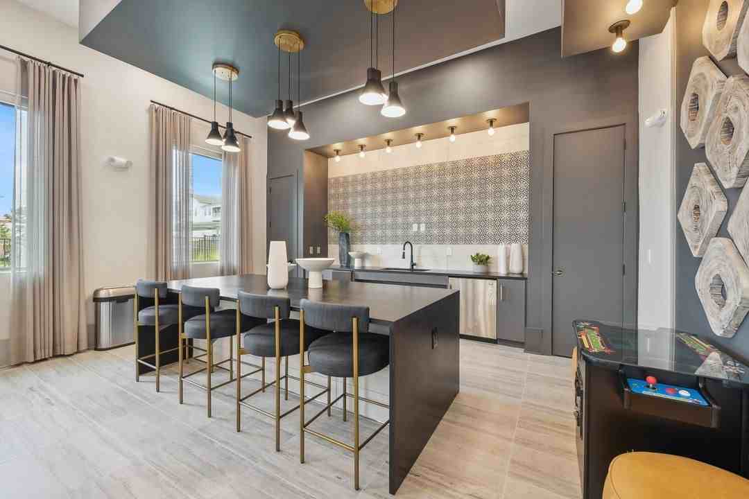 COMMERCIAL LP & - Photo 6 of 27