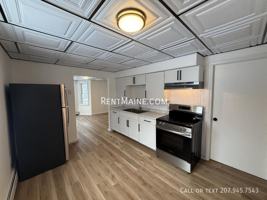 featured image of 152 3rd St #7