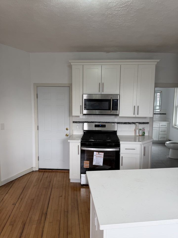 46 Gesler St #3 - Photo 3 of 15